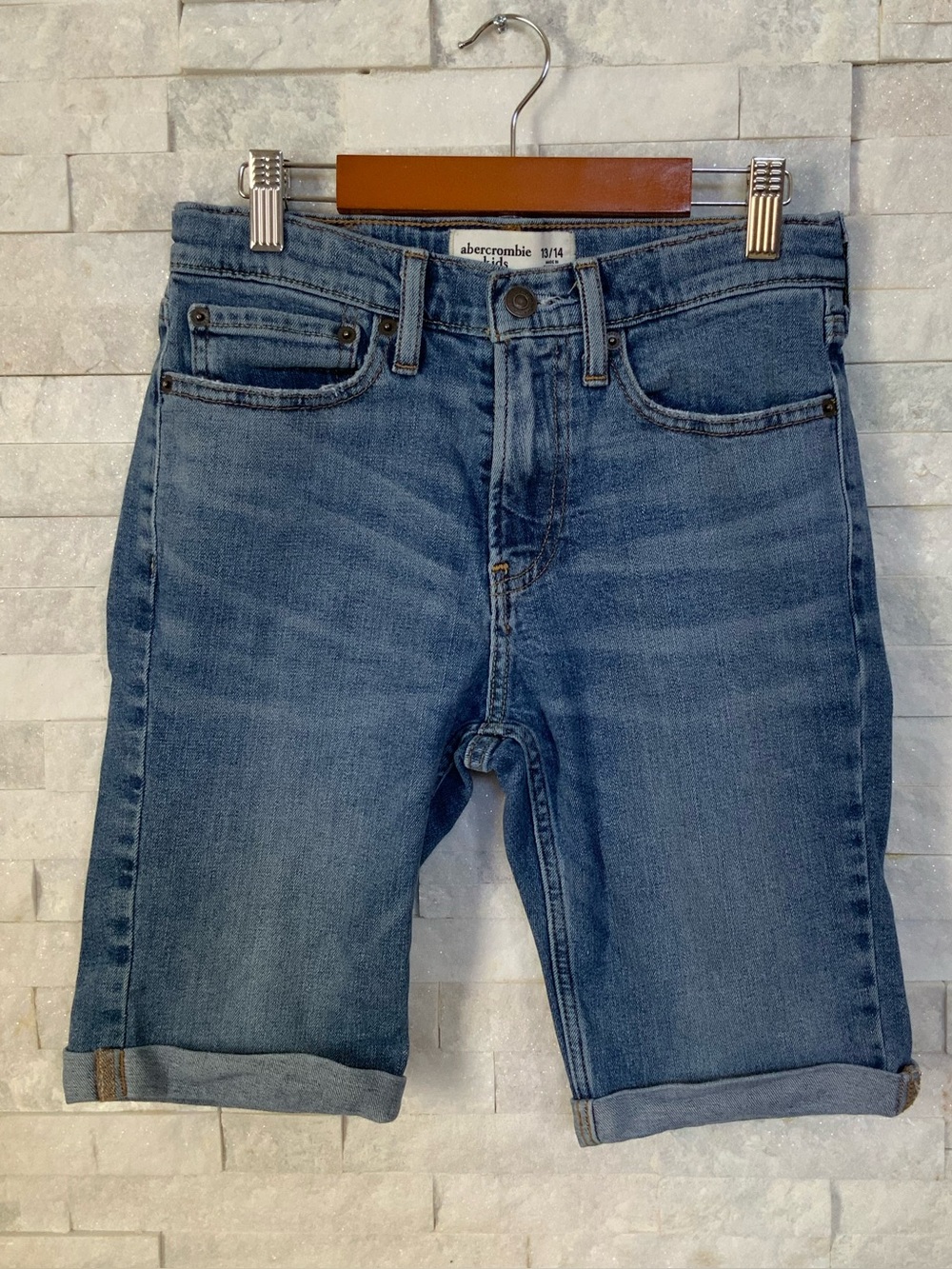 Abercrombie Kids Girls Cuffed Bermuda Denim Shorts, Size 13/14, Medium Wash